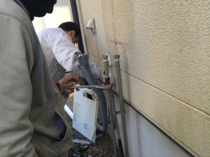 既存給湯器撤去後