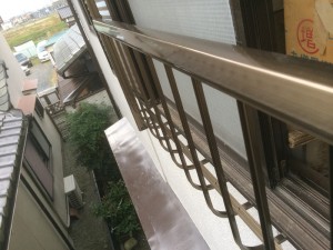 施工後 ベランダを撤去した後に手すりをつけました