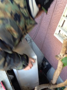 施工中?@　既存の給湯器を撤去しております