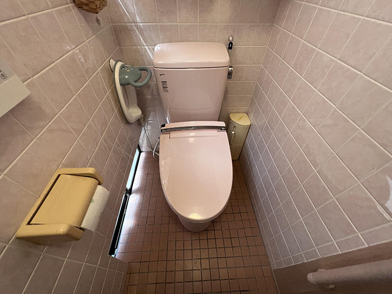 トイレリフォーム施工前　分離型トイレ｜滋賀でリフォームするなら匠工房