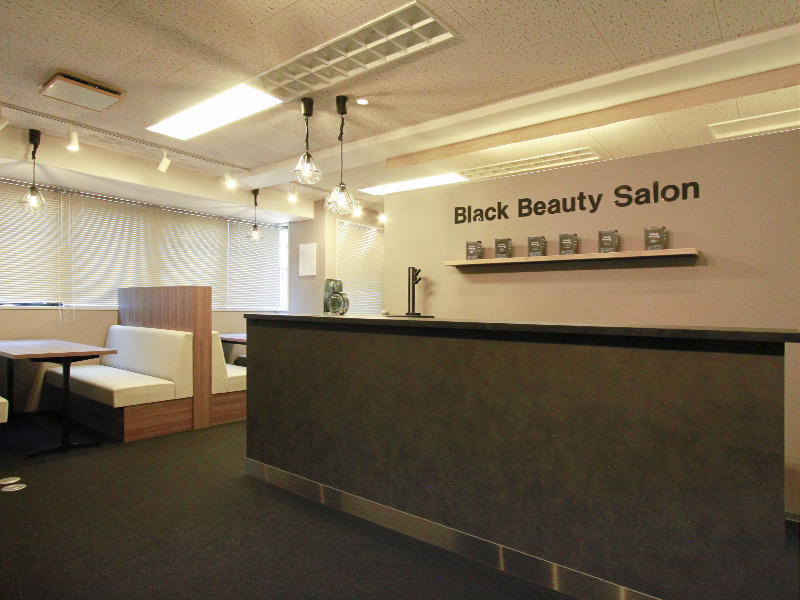 兵庫県宝塚市 Black Beauty Salon様 店舗リフォーム施工事例
