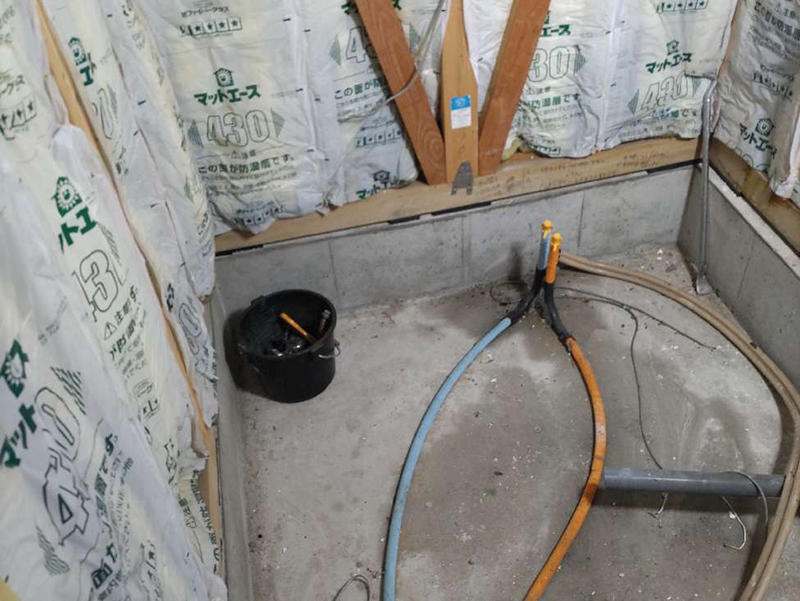 お風呂リフォーム施工中　設備や電気配線の移設｜滋賀でリフォームするなら匠工房