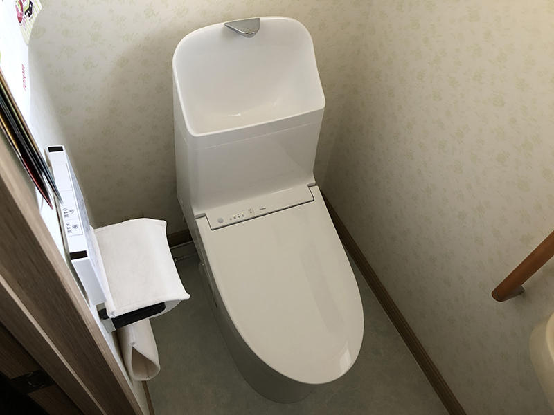 水まわりリフォーム完成　トイレ　TOTO　ZR｜滋賀でリフォームするなら匠工房