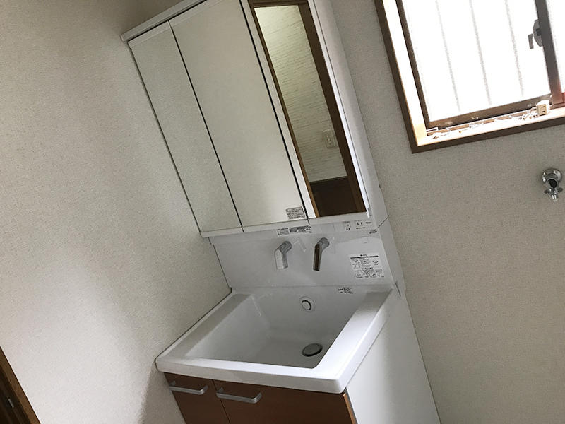 洗面台　TOTO　サクア