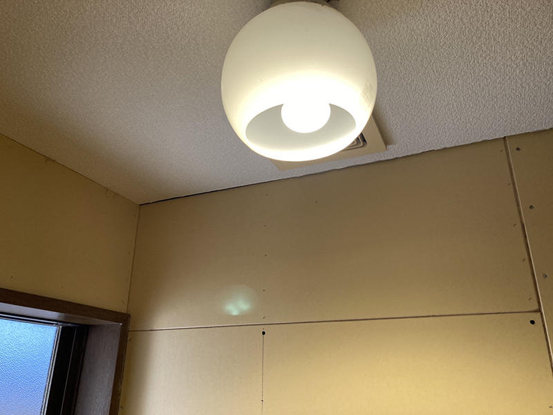 トイレリフォーム施工中　壁の下地を造作｜滋賀でリフォームするなら匠工房