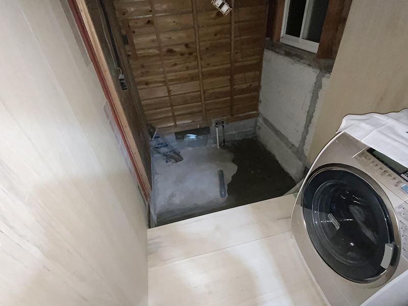 お風呂リフォーム施工中　お風呂を解体｜滋賀でリフォームするなら匠工房