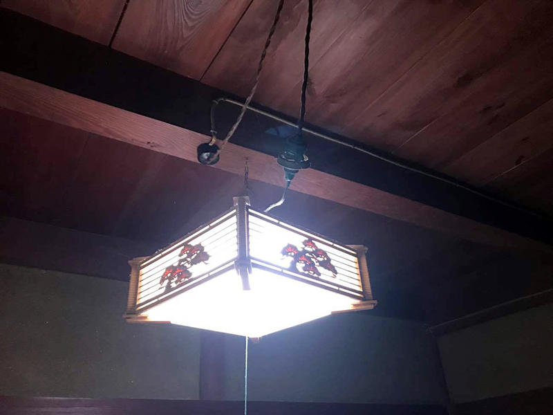 施工前　廊下の照明