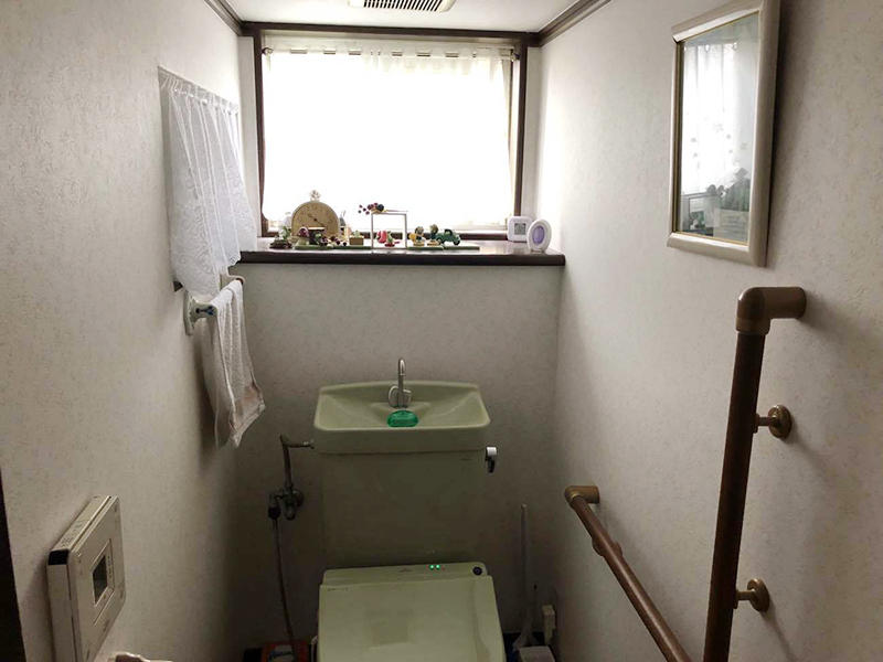 トイレリフォーム施工前　トイレ内装｜滋賀でリフォームするなら匠工房