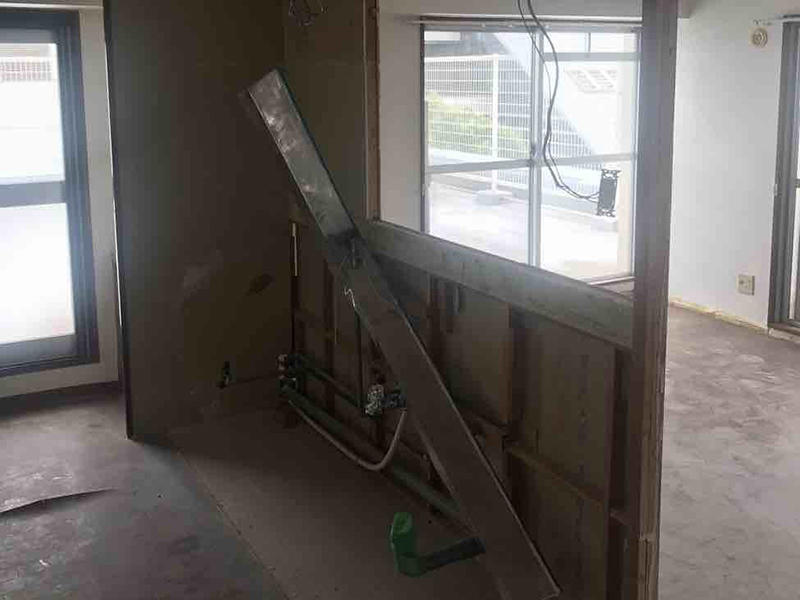マンションリフォーム施工中 キッチン解体|滋賀でリフォームするなら匠工房