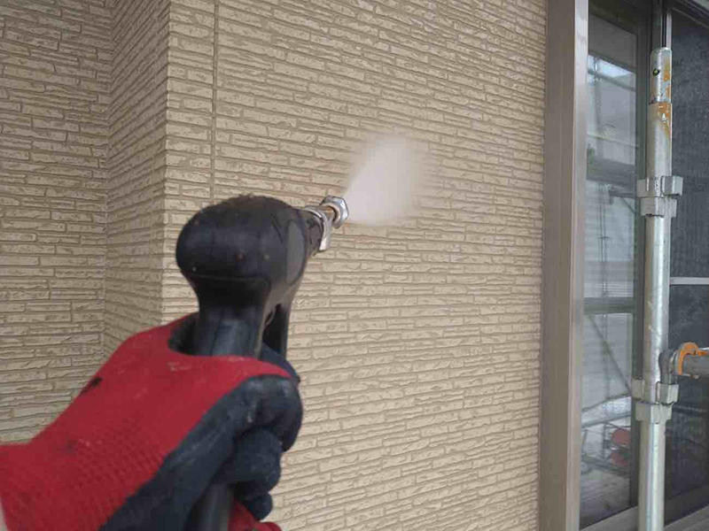 外装リフォーム施工中 外壁:高圧洗浄|滋賀でリフォームするなら匠工房