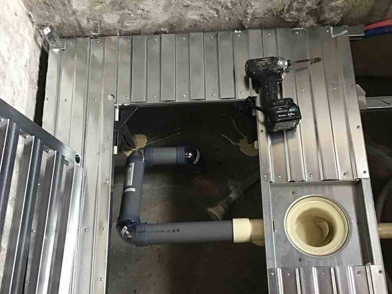 お風呂リフォーム施工中　システムバス組立｜滋賀でリフォームするなら匠工房