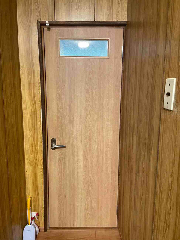 トイレリフォーム完成 トイレドア|滋賀でリフォームするなら匠工房