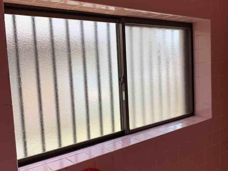 ペアガラスリフォーム施工前　浴室｜滋賀でリフォームするなら匠工房