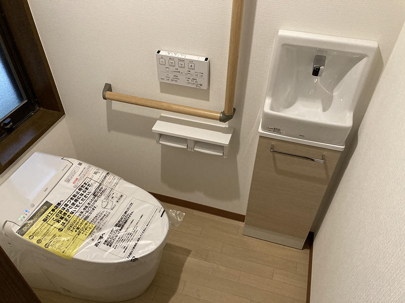 トイレリフォーム完成　トイレ　TOTO　ネオレストDH1｜滋賀でリフォームするなら匠工房