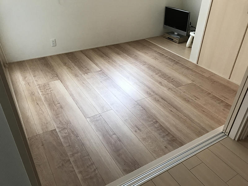和室から洋室リフォーム完成　フロア　リクシル　ラシッサD　メープルF｜滋賀でリフォームするなら匠工房