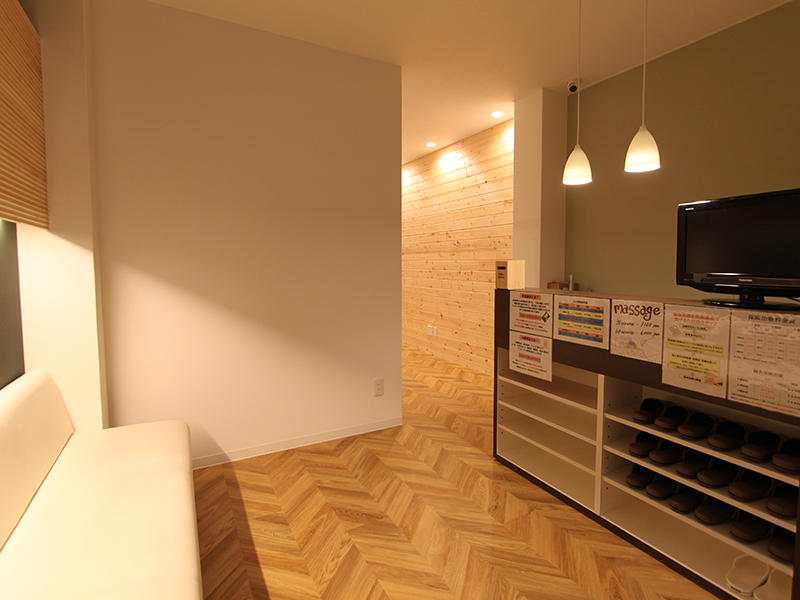 店舗リフォーム完成　待合室｜京都でリフォームするなら匠工房