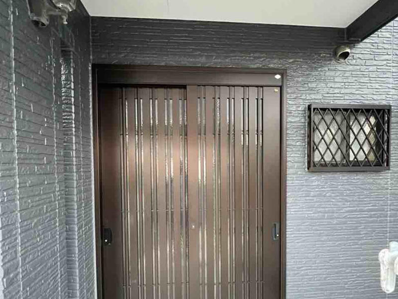 外壁塗装リフォーム完成　玄関まわり｜滋賀でリフォームするなら匠工房