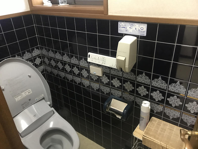 施工前　トイレ.JPG