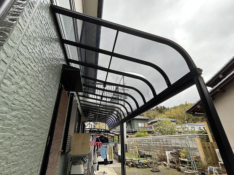 テラスリフォーム施工前　落雪被害｜滋賀でリフォームするなら匠工房