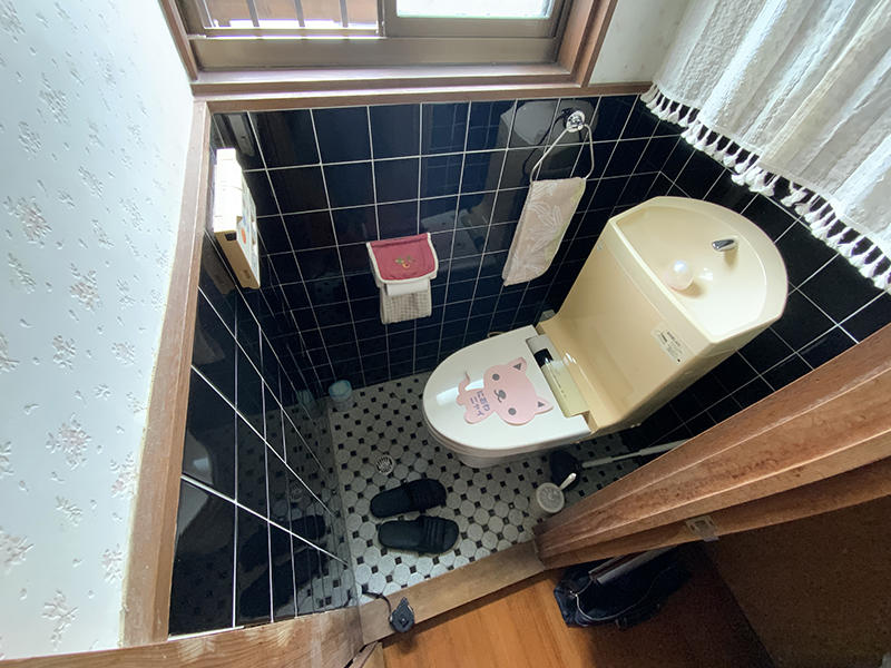 トイレリフォーム施工前　トイレ一体型｜滋賀でリフォームするなら匠工房