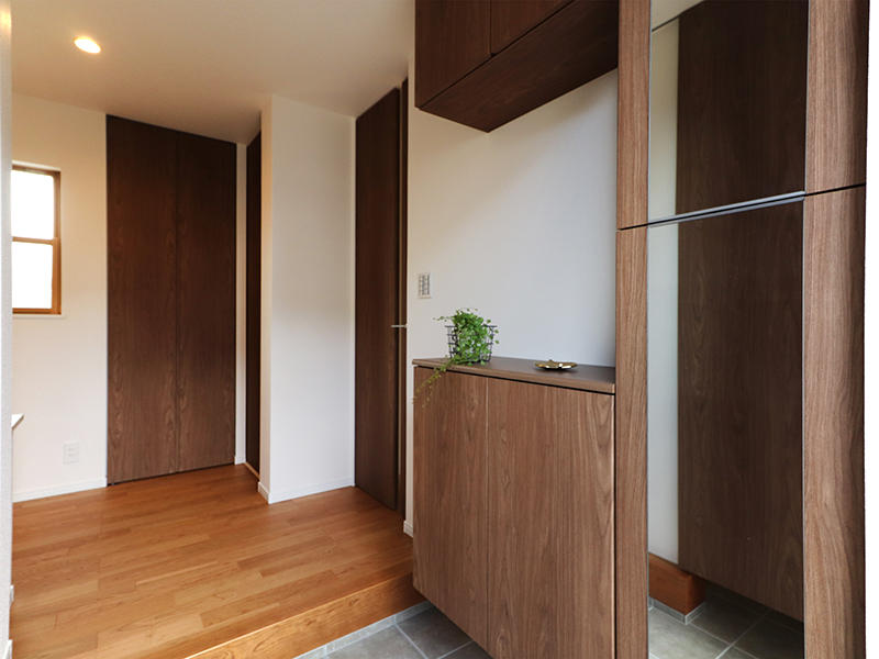 新築フォーセンス完成　玄関収納｜滋賀で家を建てるなら匠工房