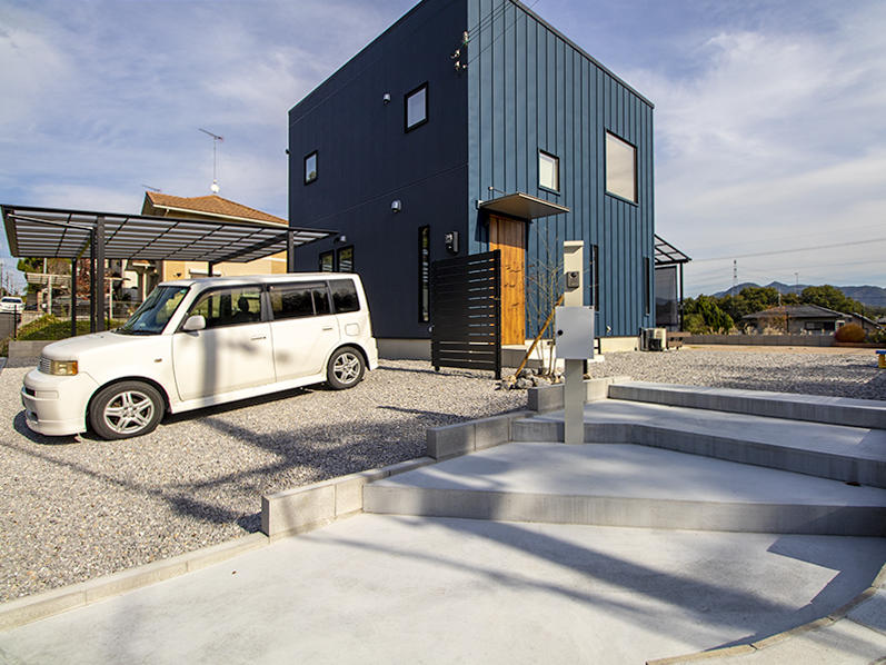 新築注文住宅完成　アプローチ｜滋賀で家を建てるなら匠工房