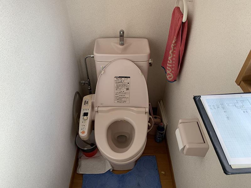 トイレリフォーム施工前　2階トイレ｜滋賀でリフォームするなら匠工房