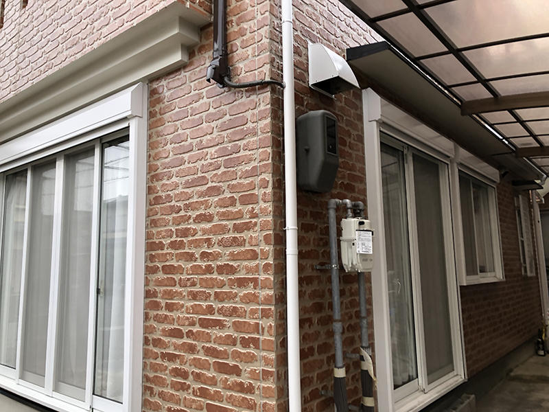 外壁塗装・屋根塗装リフォー完成　雨樋・シャッターボックスも塗装｜滋賀でリフォームするなら匠工房