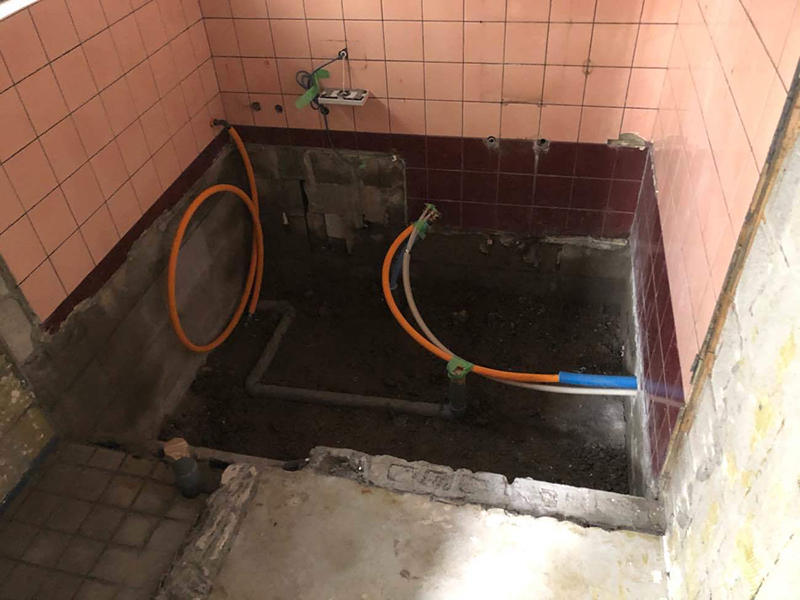 お風呂リフォーム施工中　浴室を解体します｜滋賀でリフォームするなら匠工房