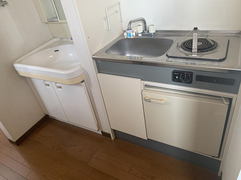 キッチンリフォーム施工前　簡易キッチン｜滋賀でリフォームするなら匠工房