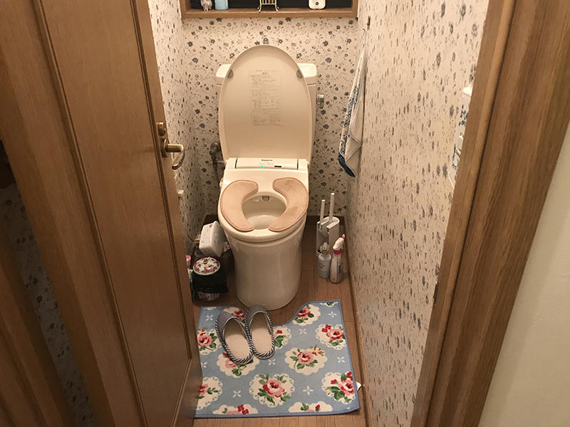 トイレリフォーム施工前　分離型トイレ｜滋賀でリフォームするなら匠工房