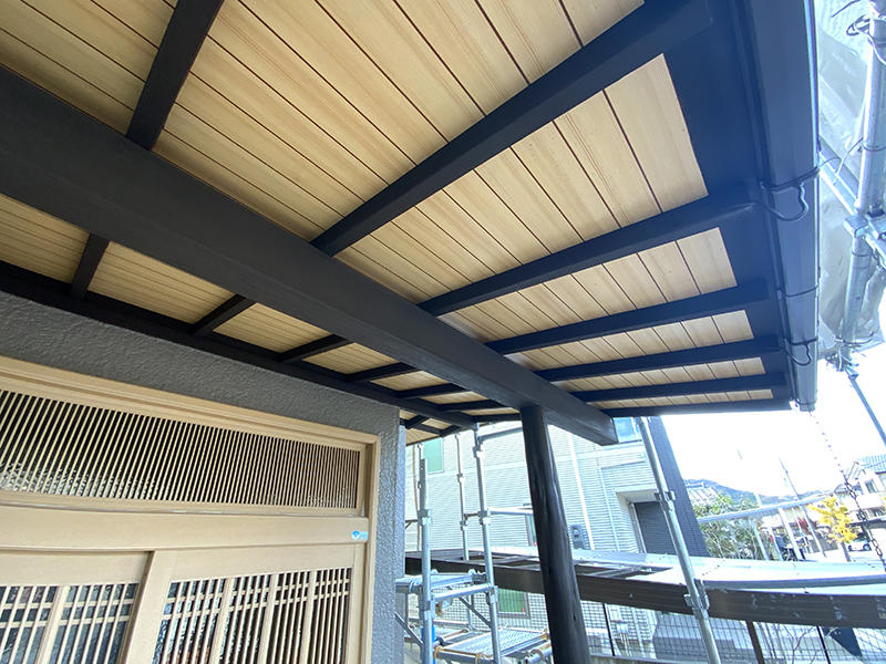 屋根・外壁リフォーム完成　軒天井上貼り｜滋賀でリフォームするなら匠工房