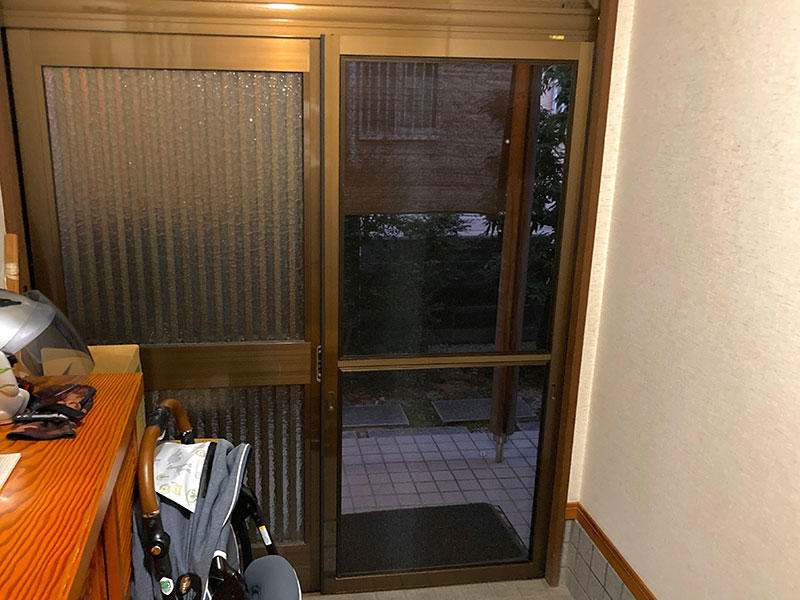 網戸リフォーム完成 玄関に網戸を新設|滋賀でリフォームするなら匠工房