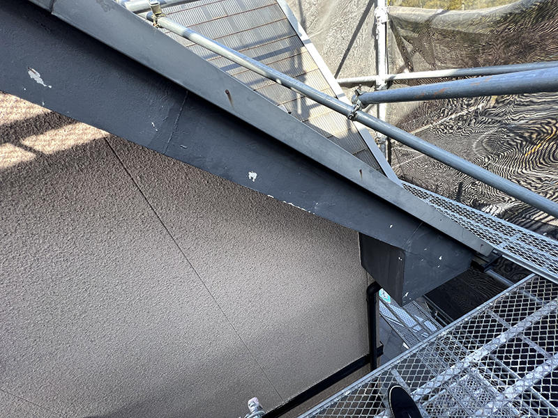 屋根リフォーム施工前 破風板|滋賀でリフォームするなら匠工房