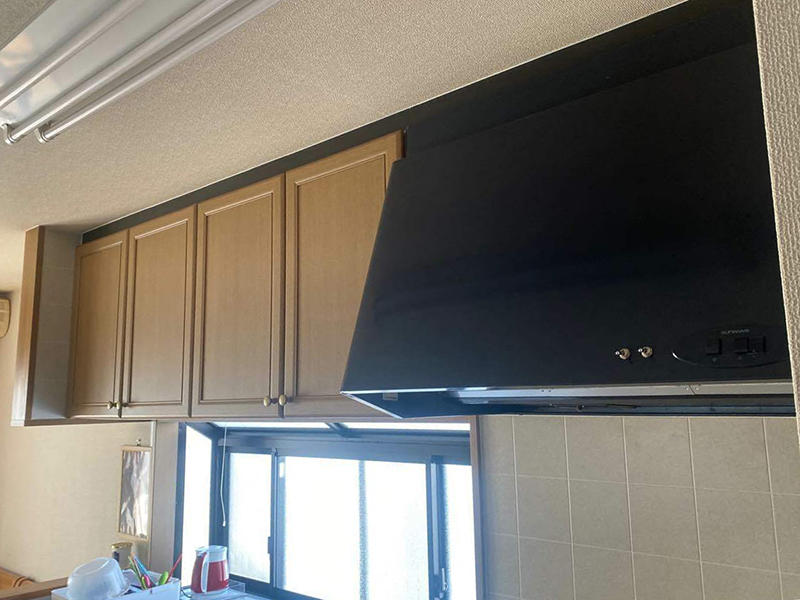 キッチンリフォーム施工前　レンジフード｜滋賀でリフォームするなら匠工房