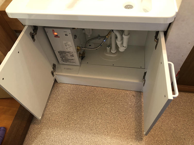 洗面リフォーム完成　電気湯ポット｜滋賀でリフォームするなら匠工房
