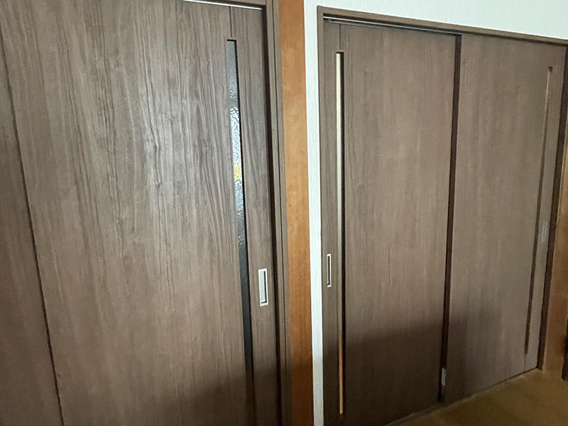 お風呂リフォーム完成　入口ドア｜滋賀でリフォームするなら匠工房