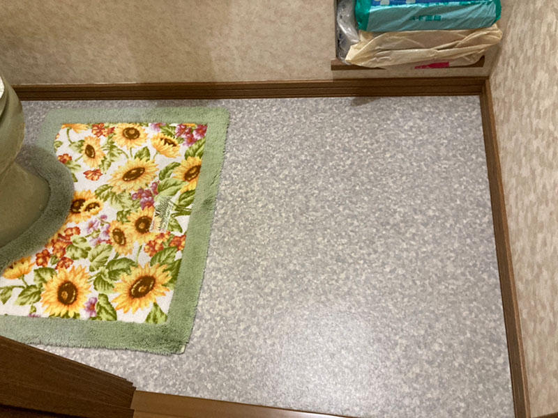 トイレリフォーム施工前 トイレ内装|滋賀でリフォームするなら匠工房