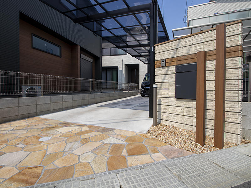 注文住宅新築完成　アプローチ｜滋賀で家を建てるなら匠工房