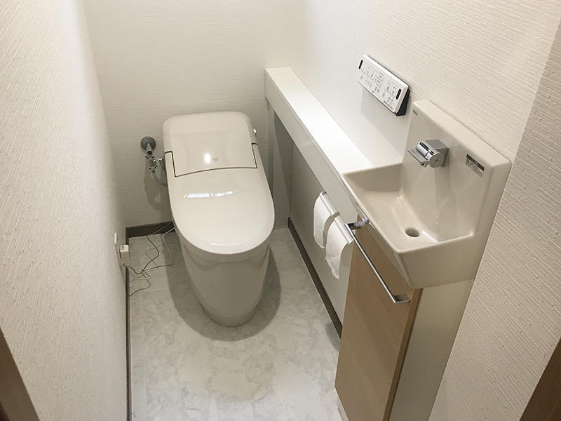 トイレ　リクシル　プレアスLS