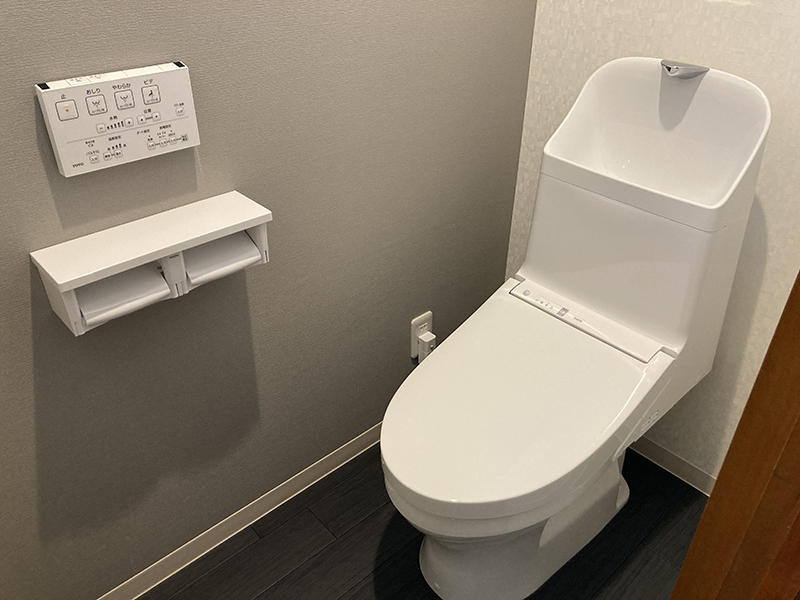 トイレリフォーム完成　トイレ　TOTO　ZJ1｜滋賀でリフォームするなら匠工房