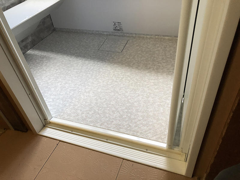 お風呂リフォーム完成　バリアフリーへ｜滋賀でリフォームするなら匠工房