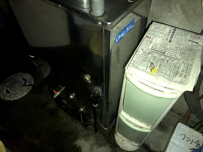 施工前　石油給湯器