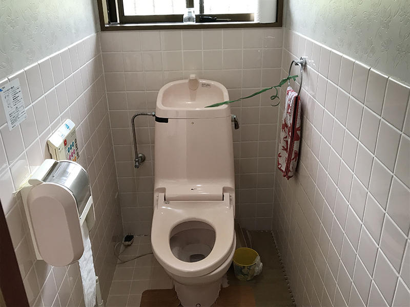トイレリフォーム施工前｜滋賀でリフォームするなら匠工房