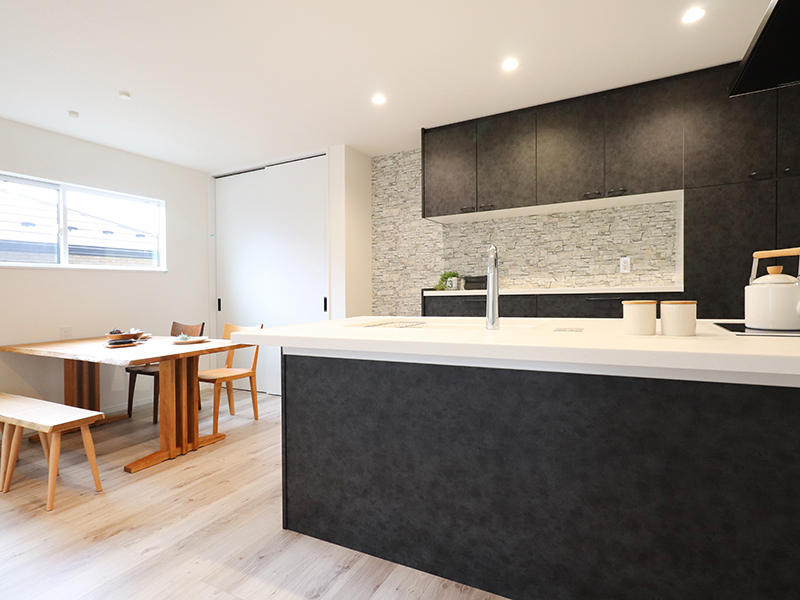新築注文住宅完成　ダイニング・キッチン｜滋賀で家を建てるなら匠工房