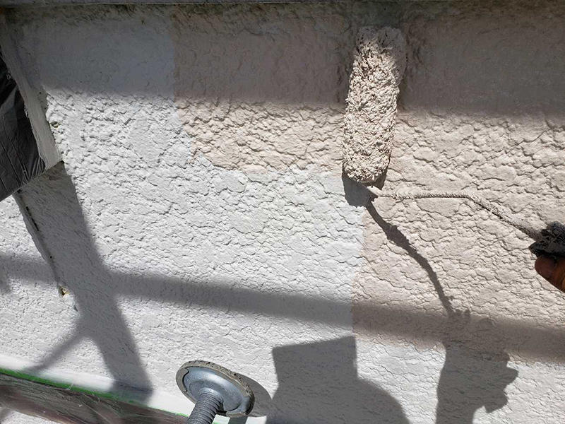 9外壁中塗り　ガイソーウォール無機シリコン