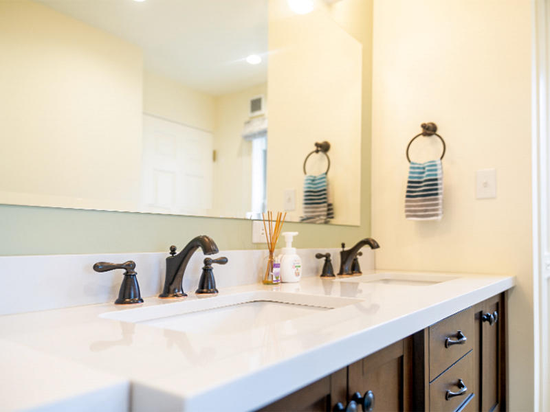 大人の英会話|Nate's English様 洗面台は海外製のものをセレクト|滋賀や京都で店舗リフォームなら匠工房