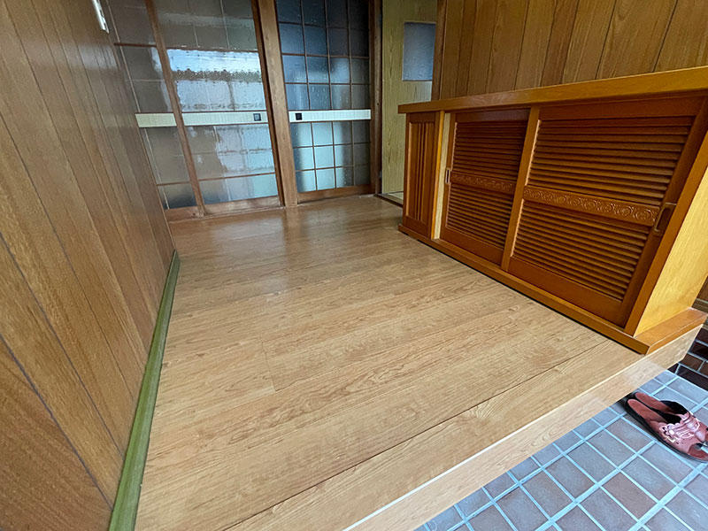 フローリングリフォーム完成　玄関｜滋賀でリフォームするなら匠工房