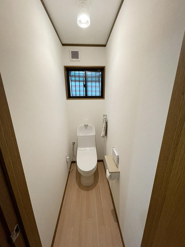 水まわりリフォーム完成　トイレ　TOTO　ZJ1｜滋賀でリフォームするなら匠工房