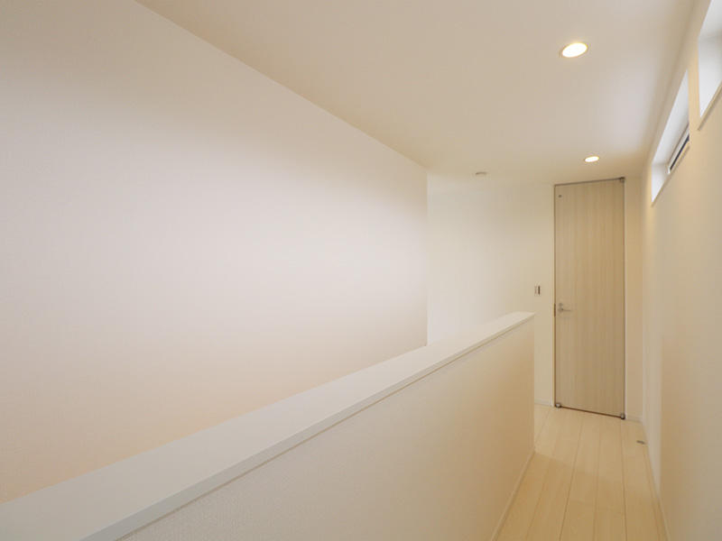 新築フォーセンス完成　2階廊下｜滋賀で家を建てるなら匠工房